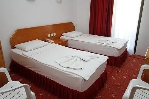 Hotel Kanarya 3*