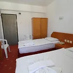 酒店 Kanarya Çeşme