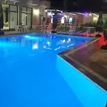מלון Kanarya 3*
