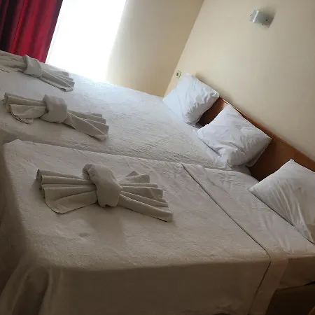 Ξενοδοχείο Kanarya 3*