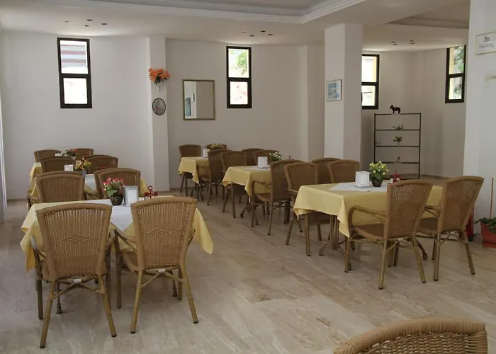 Szálloda Kanarya 3*