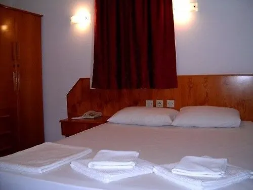 Kanarya Szálloda Çeşme